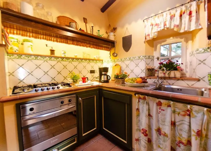La Casa Del Sole Petrognano (Lucca)